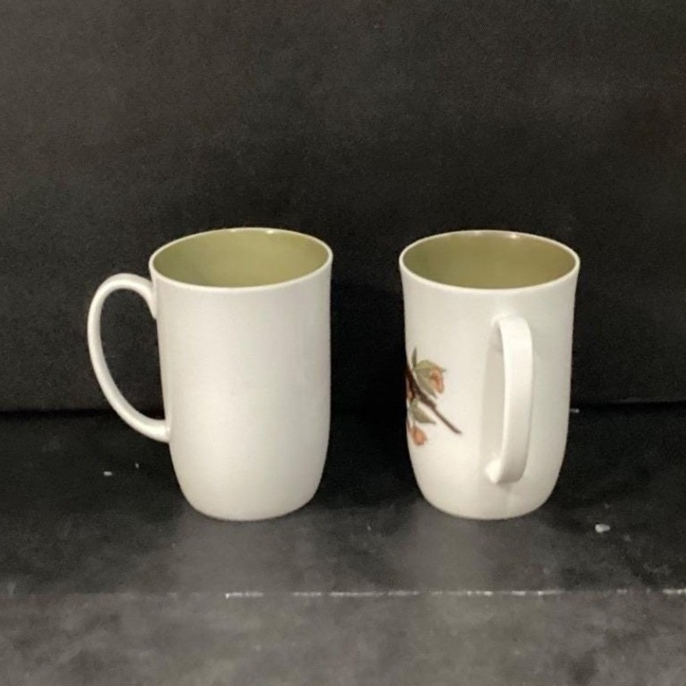 Fitz & Floyd Wild Birds Coffee Cups, Set of 2, Blue Jay and Robin Design Mugs - Picture 9 of 11